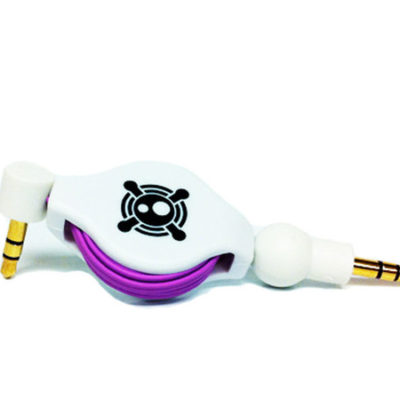 RETRACTABLE 3.5MM AUDIO CABLE